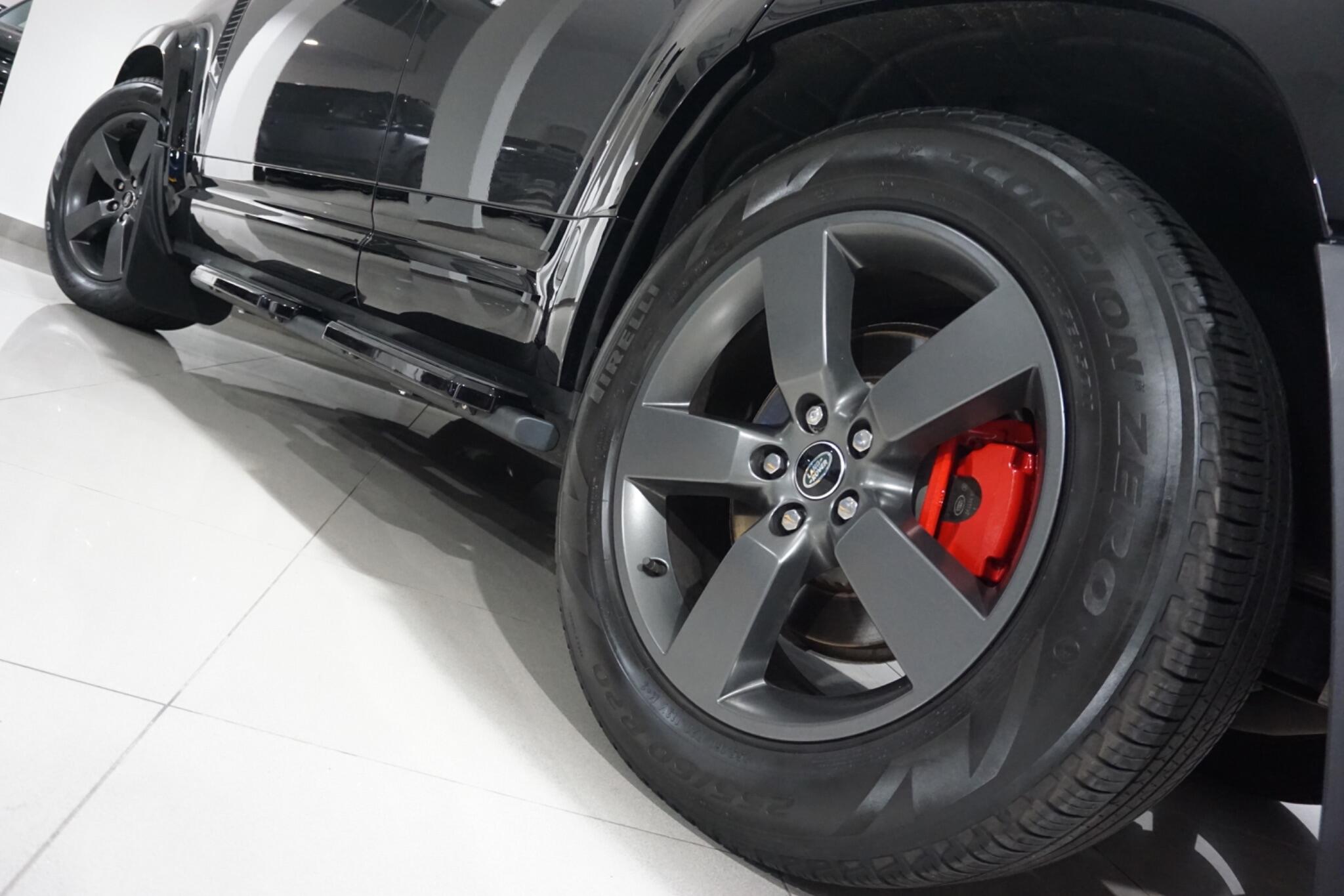 Land Rover Defender 110 3.0 D300 MHEV X-Dynamic HSE Hard Top SUV Auto 4WD MWB Euro 6 (s/s) 5dr